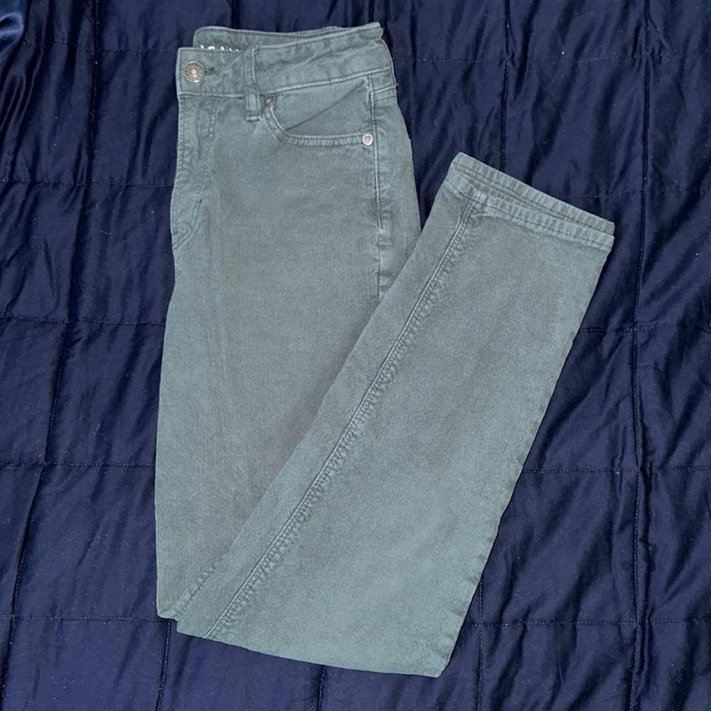 American eagle green corduroy mom jeans